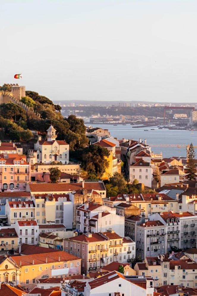 Castelo Premium By Homing Leilighet Lisboa Eksteriør bilde